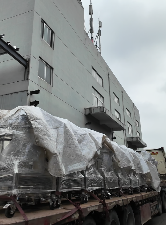 A Batch of Stainless Steel Equipment Has Been Completed And Delivered on Time.